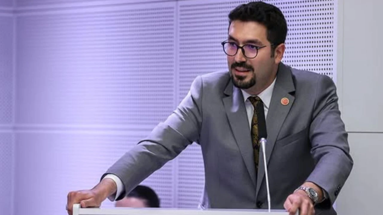 Buca meclisinde metro tartışması: Bakanlık’tan 1 kuruş almadan yapılan projeye kulp bulmayın!