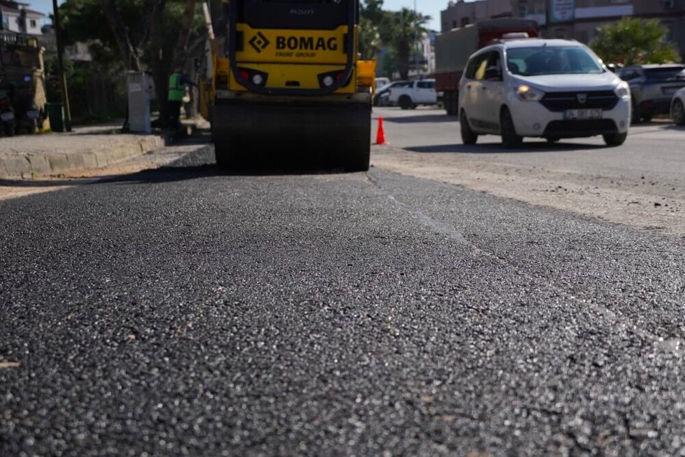 Çeşme’de yollar yenileniyor: Çalışmalar mahallelerin ihtiyaçlarına göre ilerliyor-1