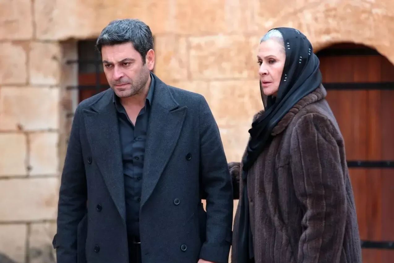 Uzak Şehir 50. bölüm izle: Cihan Albora ihanetin bedelini ödetti! Son bölümde neler yaşandı?