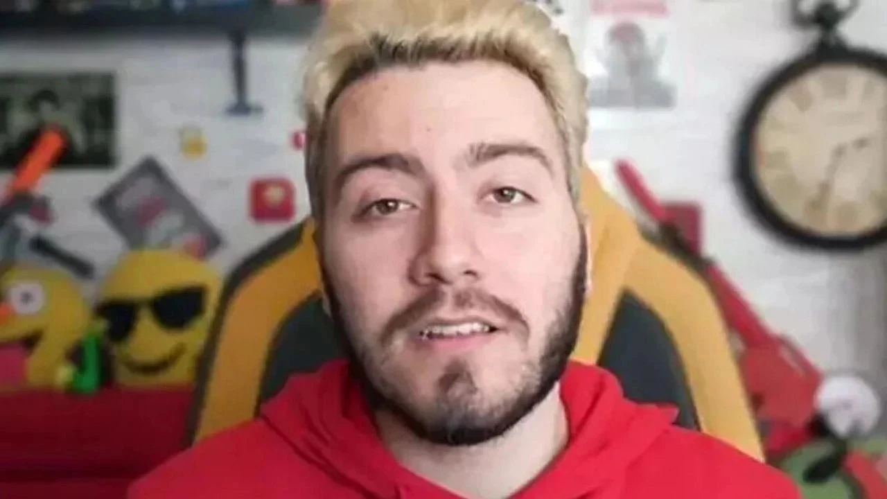 Hakkında Yakalama Kararı Vardı Enes Batur’dan Ilk Açıklama (1)