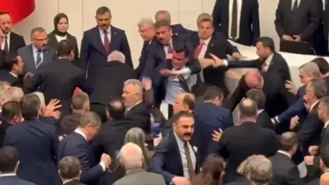 Meclis Te Akin Gurlek Gerginligi Kursu Isgal 19558257 5607 M