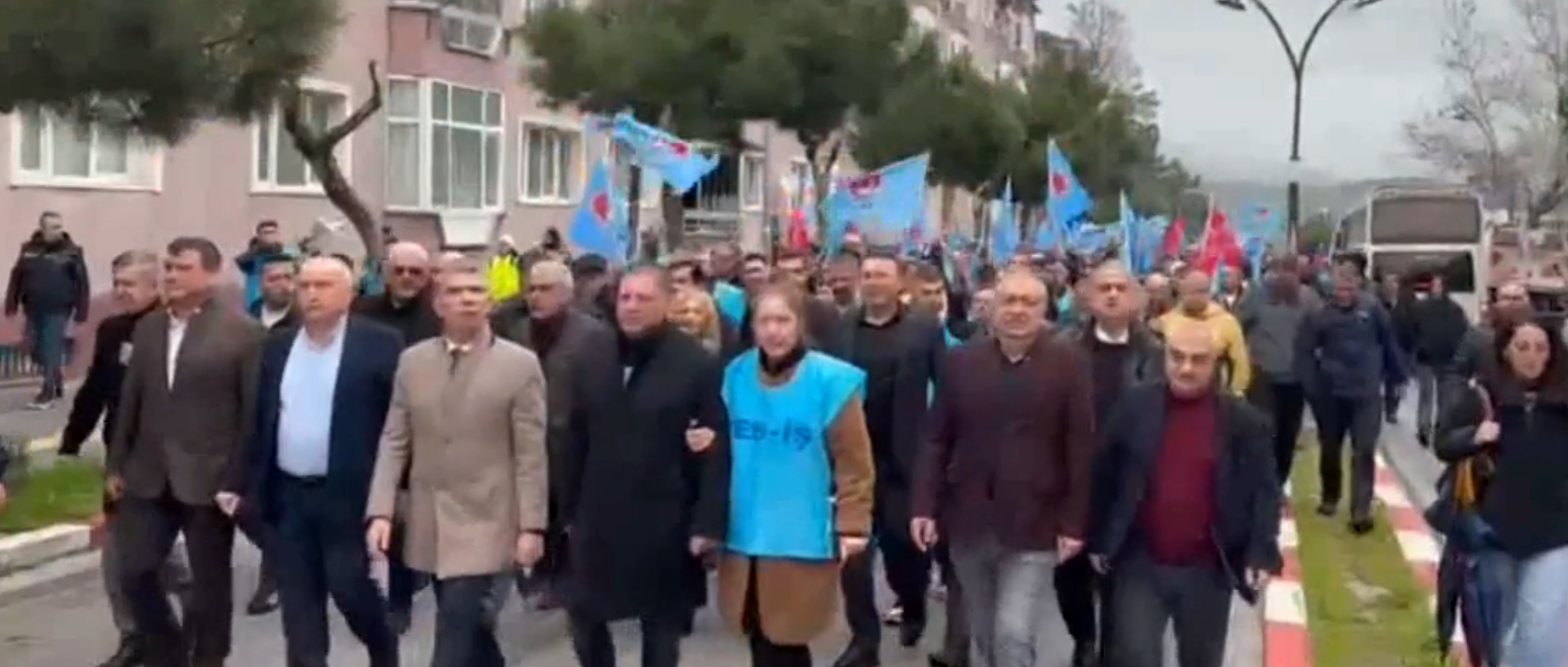 Soma'da Termik Santral Üretimi Durdurma Kararı Aldı İşçiler Ücretsiz Izne Yollandı (4)