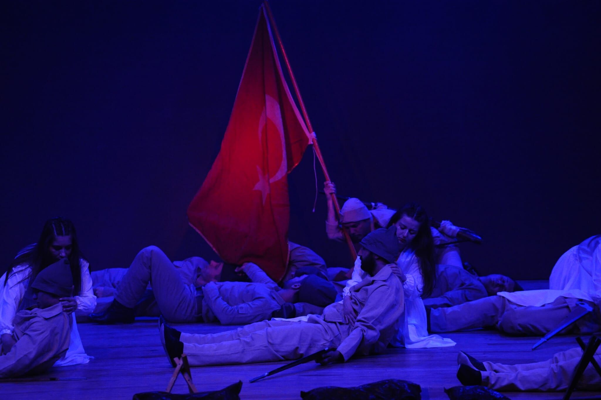 Çanakkale ruhu Karşıyaka’da sahneye taşındı-1