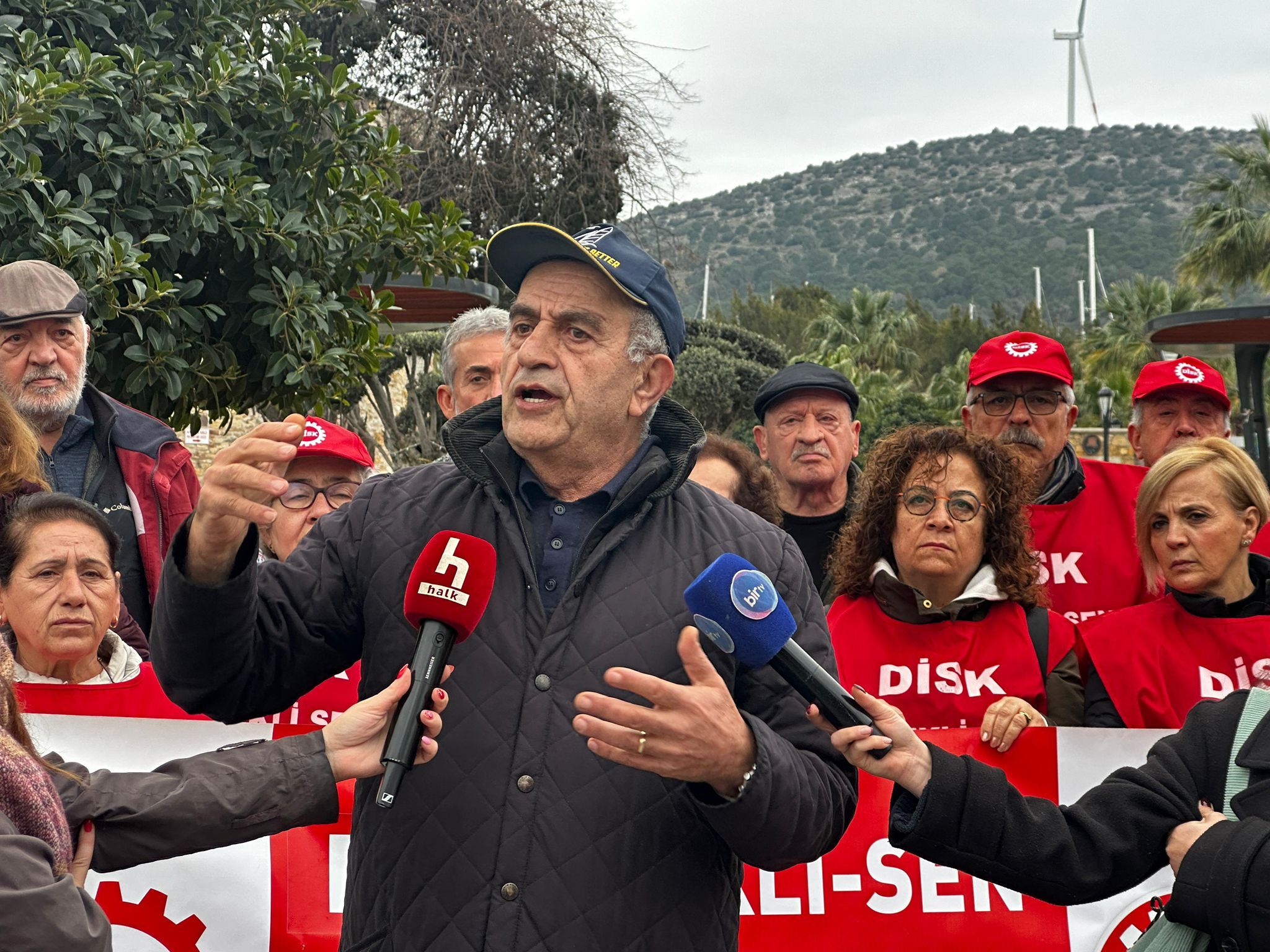 Çeşme otoyolu tartışması büyüyor: Halkın yolu şirketlere devredilemez