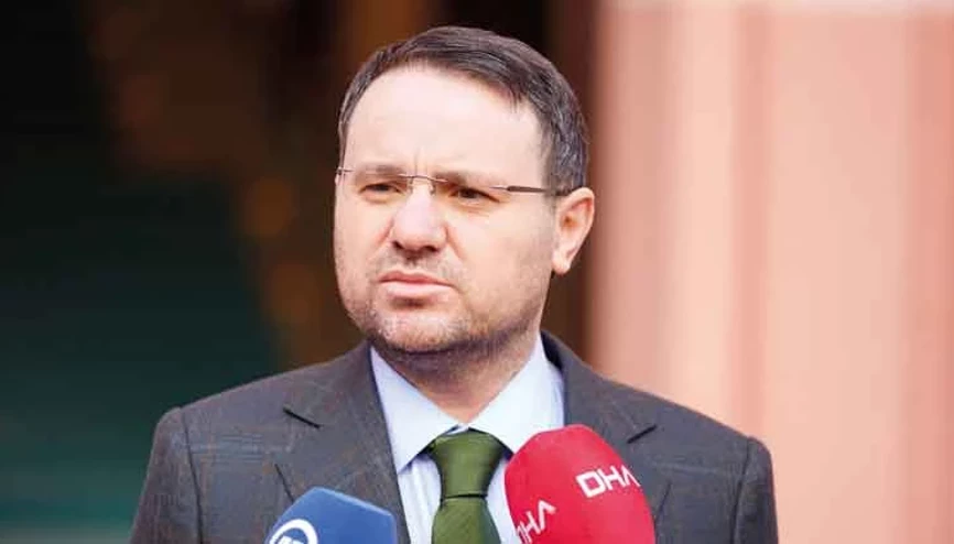 Özgür Özel'den Akın Gürlek'e mal varlığı yanıtı: Hiçbir yere kaçamayacak!