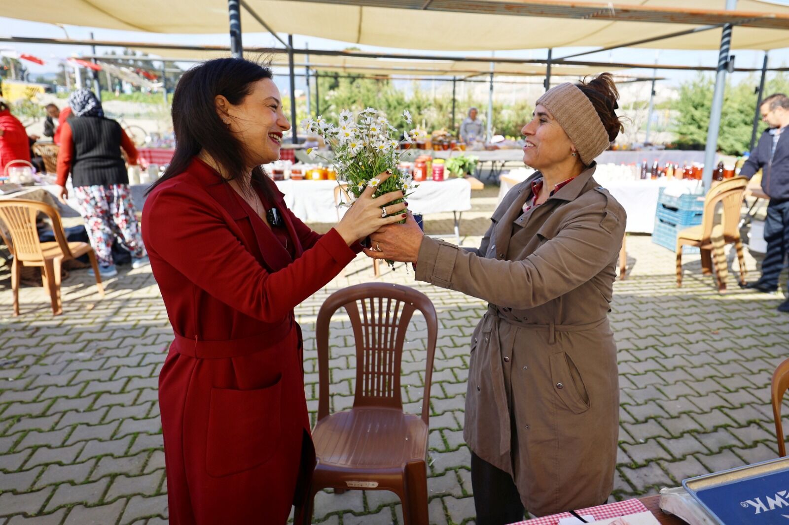 Efes Selçuk’ta 8 Mart yürüyüşü: Kadın yoksa demokrasi yok!