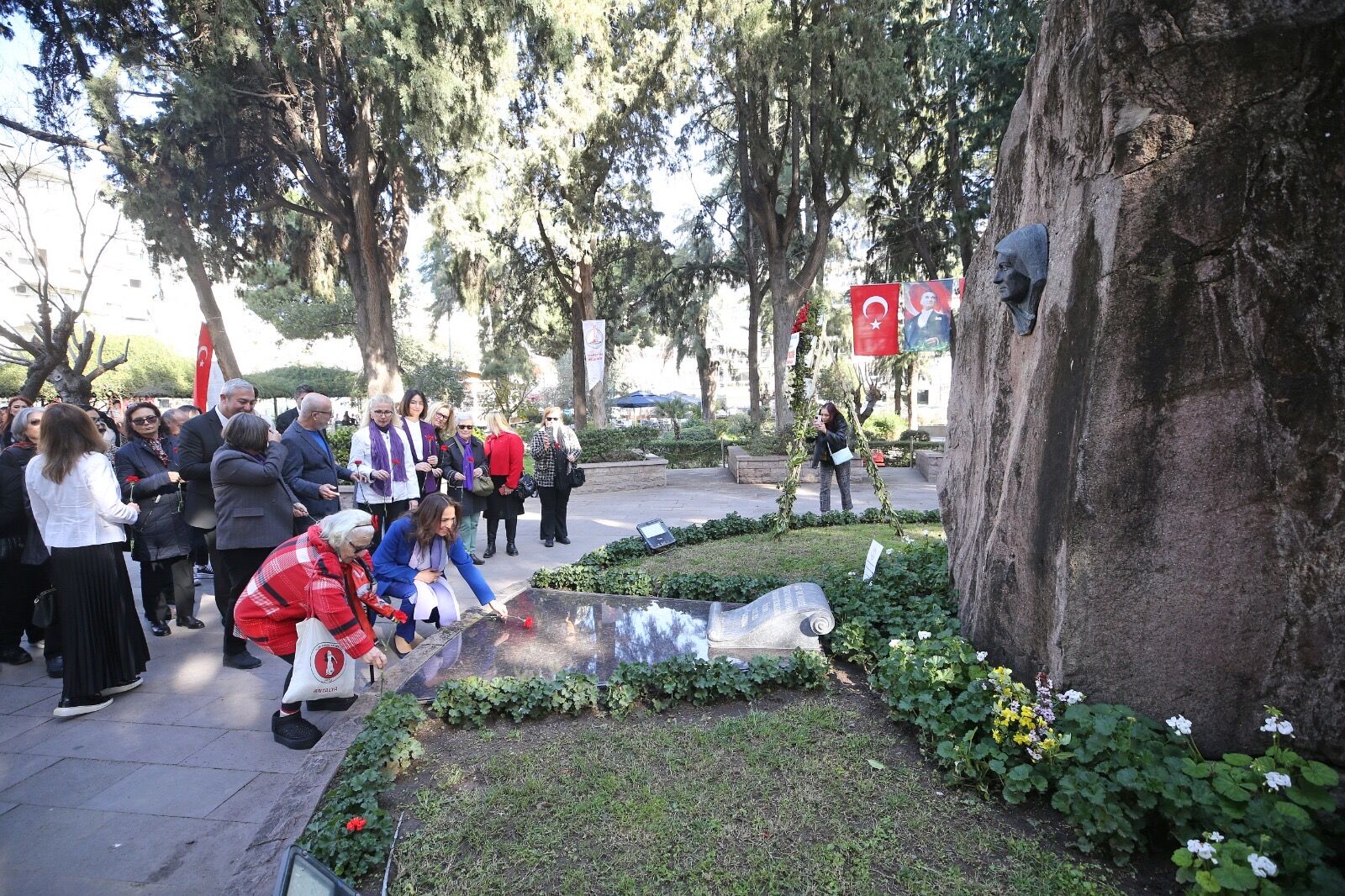 8 Mart’ta Anlamlı Tören Zübeyde Ana’nın Huzurunda Söz Verdiler-1