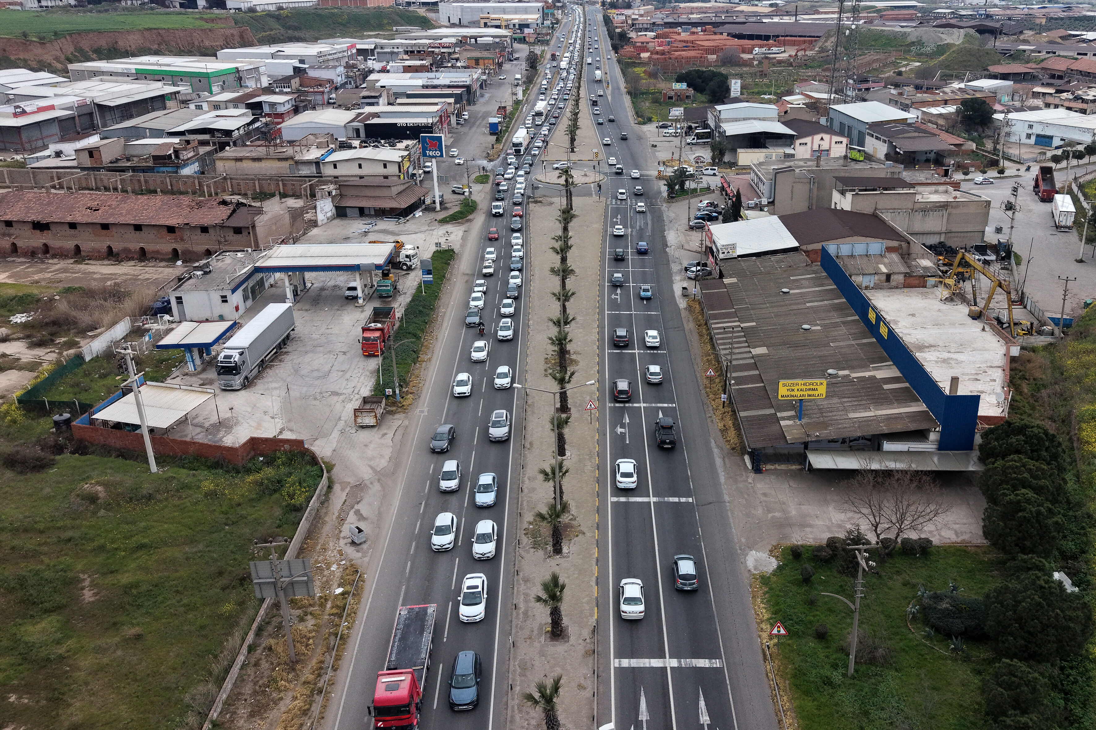 A A 20260319 40872159 40872155 I Z M I R A N K A R A K A R A Y O L U N U N M A N I S A G E C I S I N D E B A Y R A M H A R E K E T L I L I G I Y A S A N I Y O R