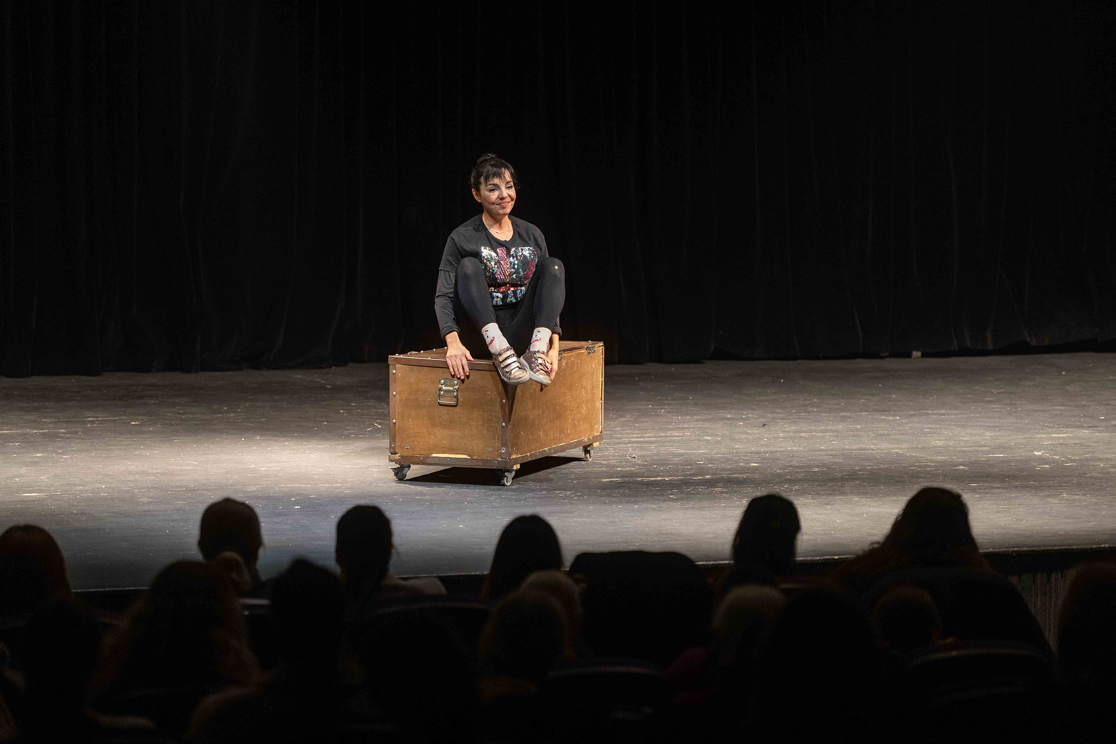 Bornova’da her gün 8 Mart: Sahne kadınların!  