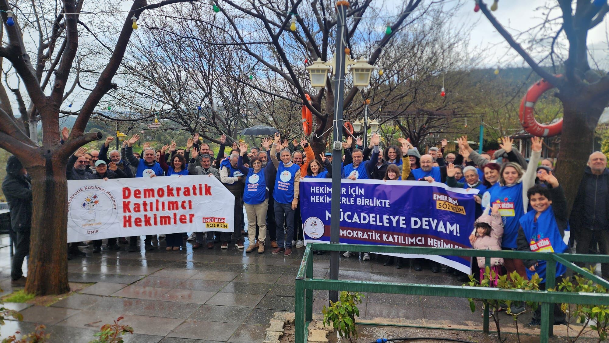 Seçimde, İzmir Çağdaş Hekim Grubu ile İzmir Hekim Dayanışması yarışacak.