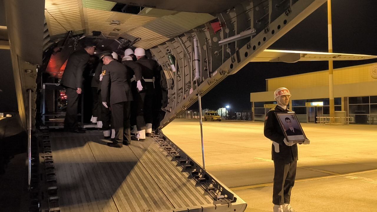 Ağrı'da Şehit Olan Uzman Çavuş Yusuf Açay Için Iğdır’da Tören (3)