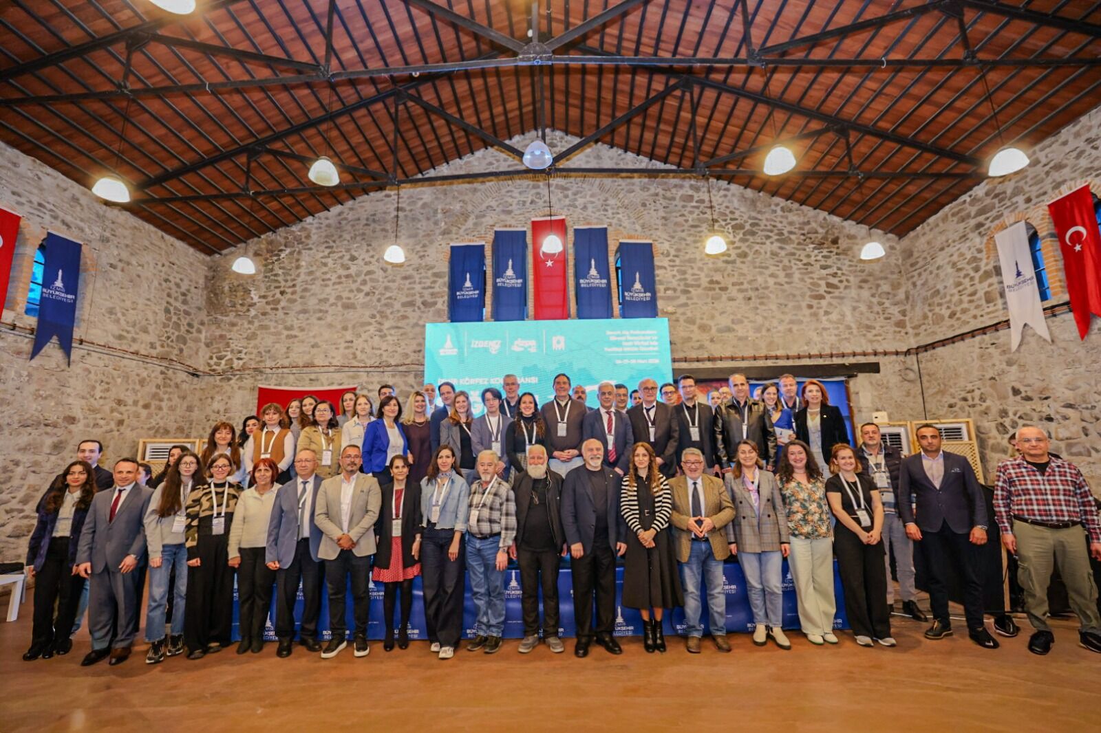 ABD’li ve Çin’li bilim insanlarından İzmir Körfezi için modifiye kil önerisi-1