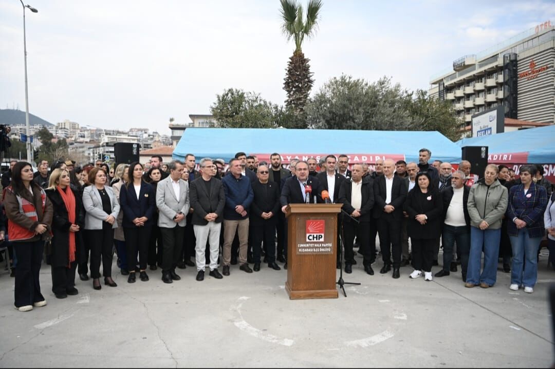 Chp Kuşadası'nda Meydanı Bırakmıyor Günel Hakkındaki Dosya Bomboş (5)