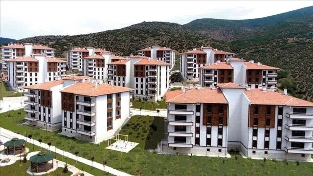 İzmir’de sahte 'TOKİ' ilanlarıyla dolandırıcılık: 25 tutuklama