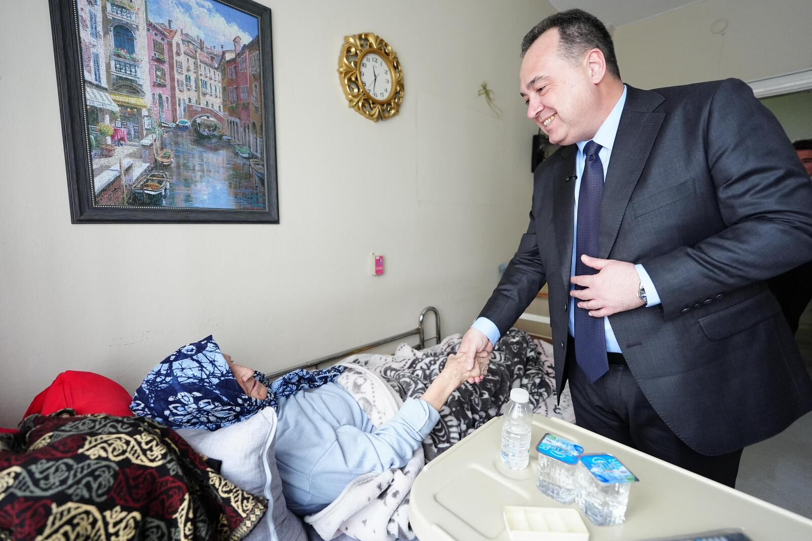 Başkan Dutlulu’dan huzurevi sakinlerine bayram ziyareti