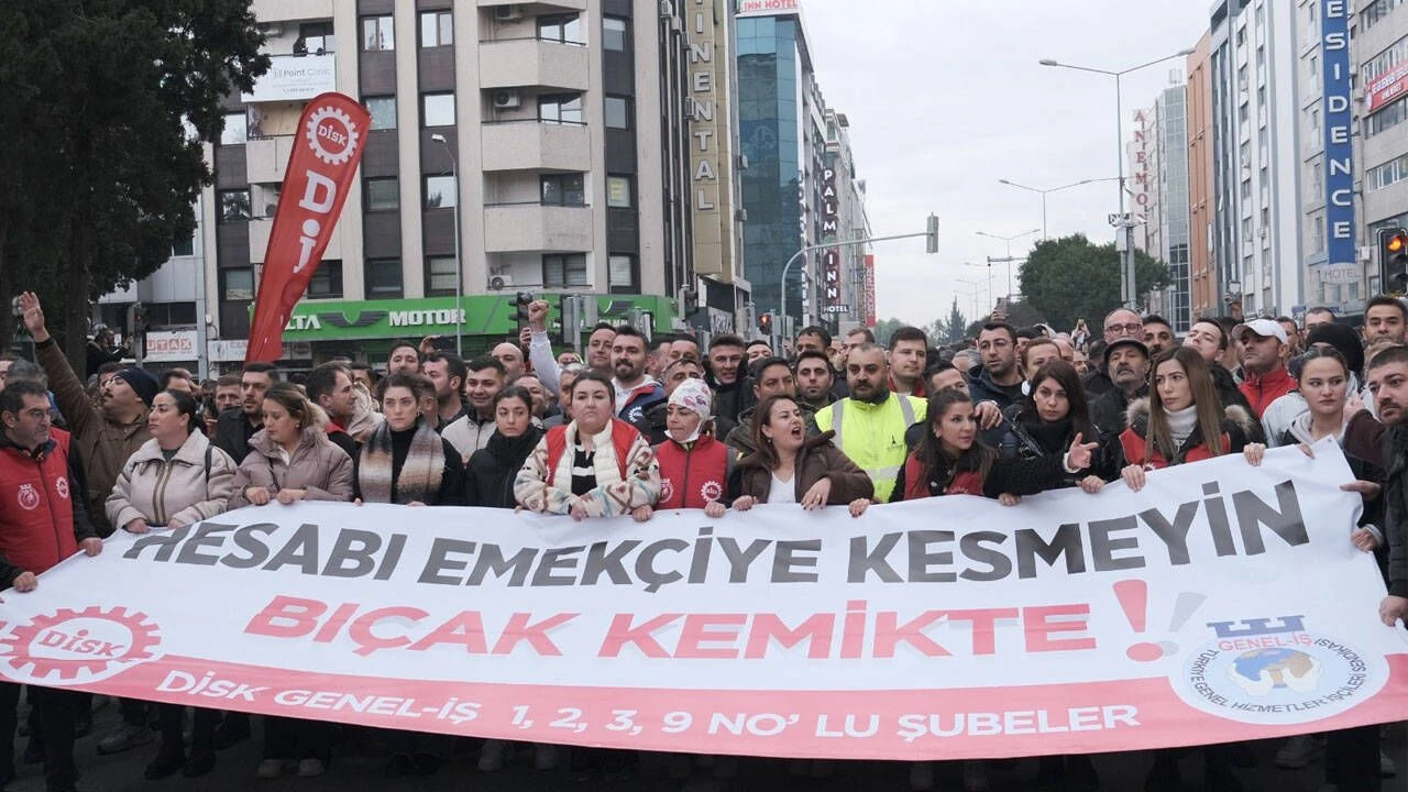 Izmir Buyuksehirde Odeme Krizi Binlerce Isci Eylem Yapacak-1