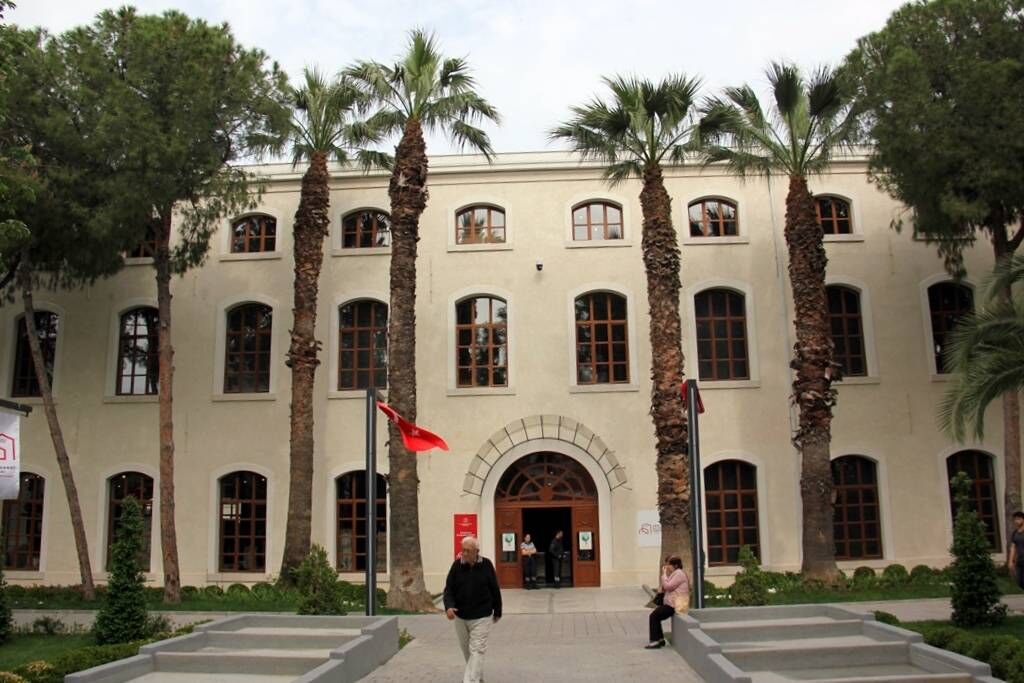 İzmi̇r Kültür Sanat Fabri̇kasi