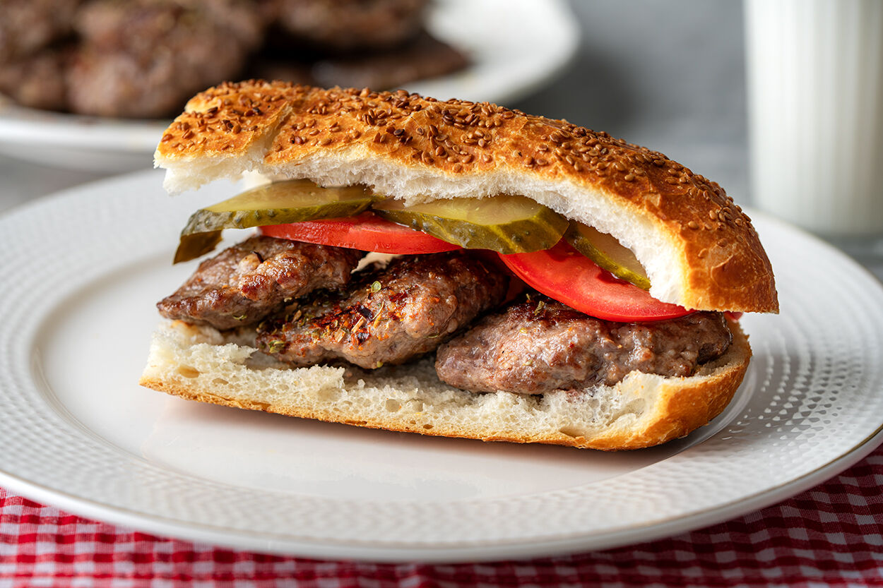 İzmir’in En Lüks Restoranlarını Kıskandıran, Arka Sokaktaki 5 Salaş Lezzet Durağı! (3)