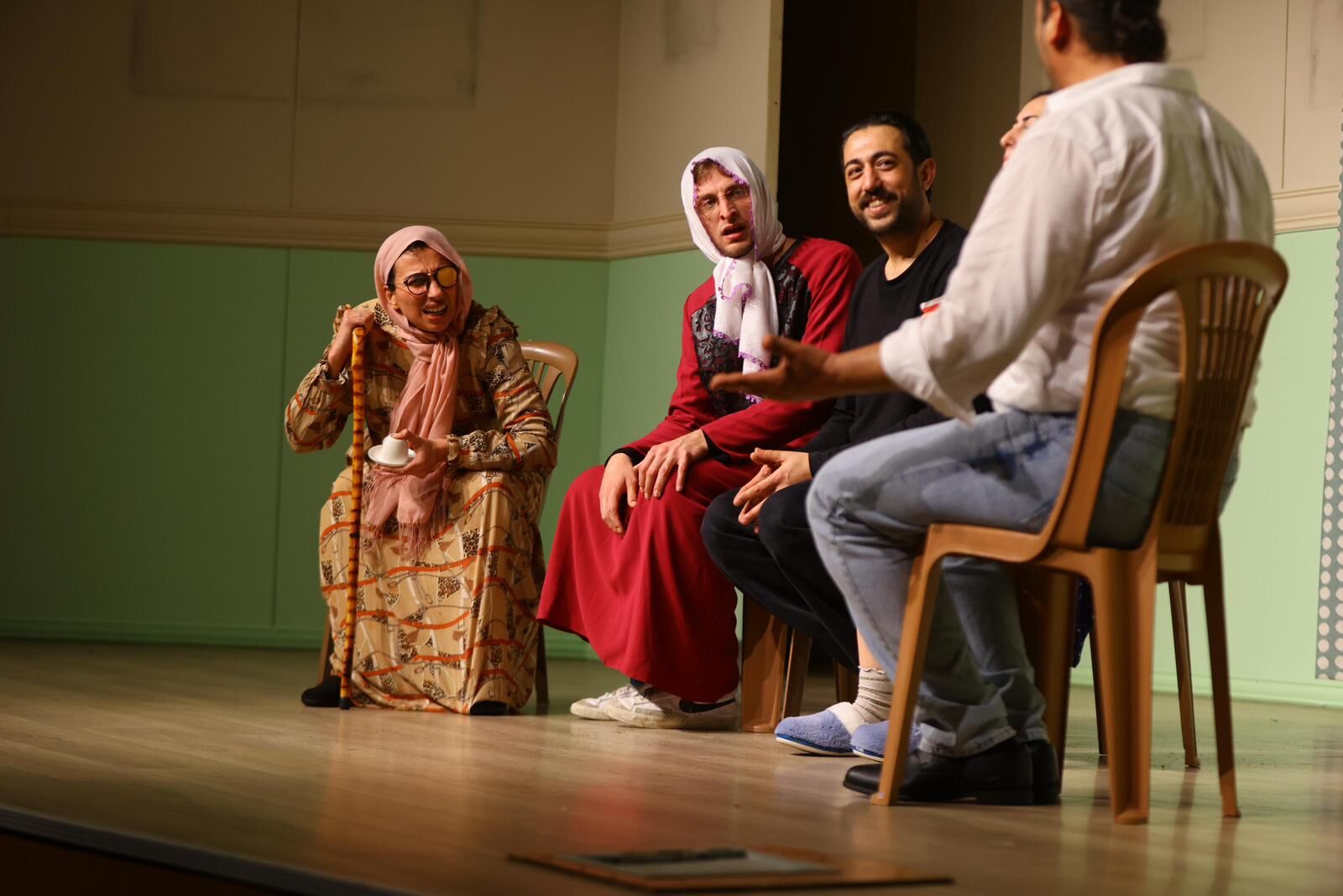 Başkan Kınay: Belediye tiyatro mu yapar diyenlere inat Karabağlar Tiyatrosu’nu kurduk