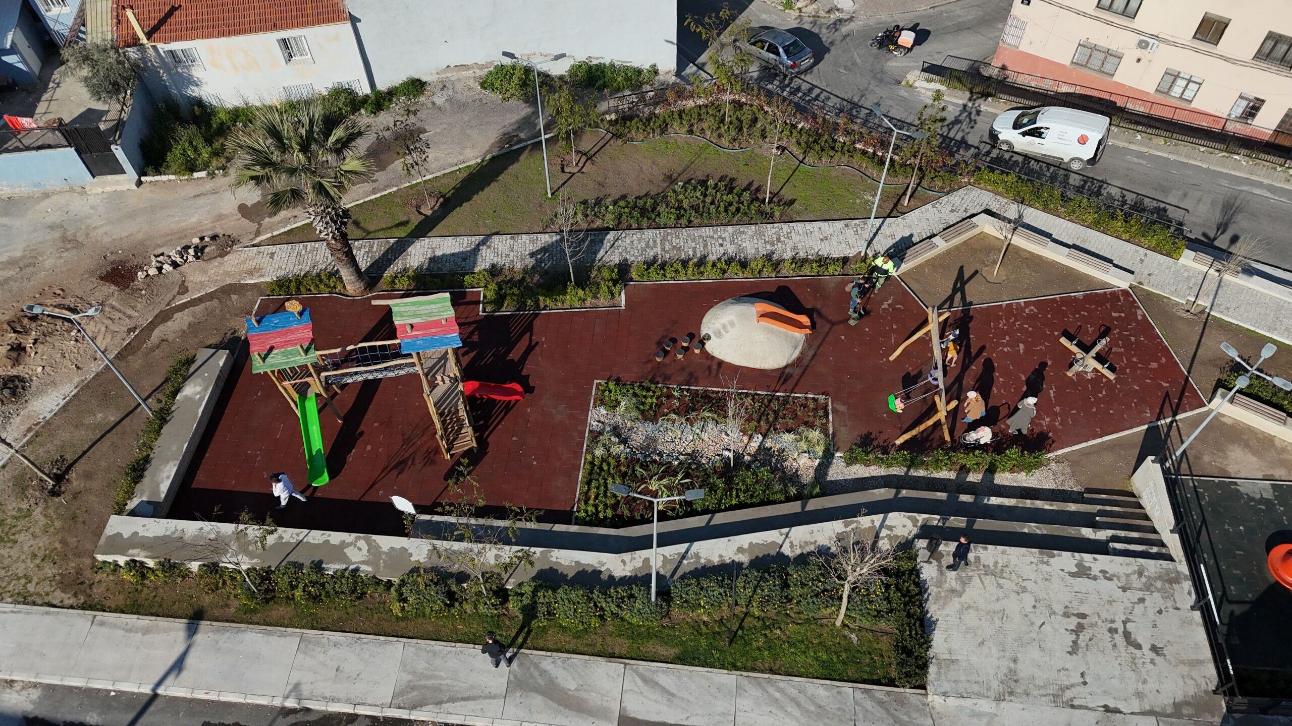 Konak’ın Göz Bebeği Narin Parkı’na Yağmur Bahçesi (2)