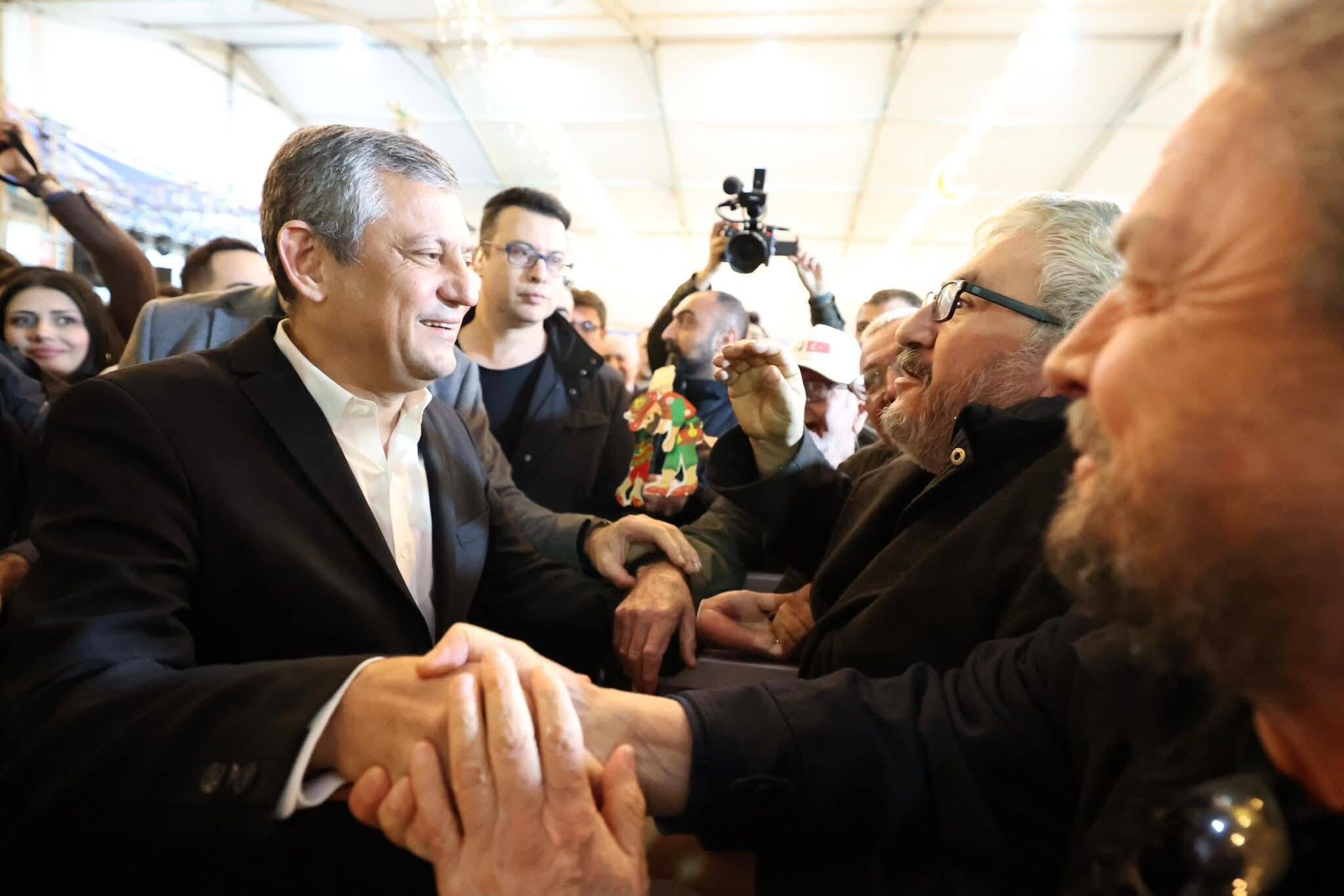 Manisa’da İftar Bereketi Binlerce Vatandaş Aynı Sofrada Buluştu (5)