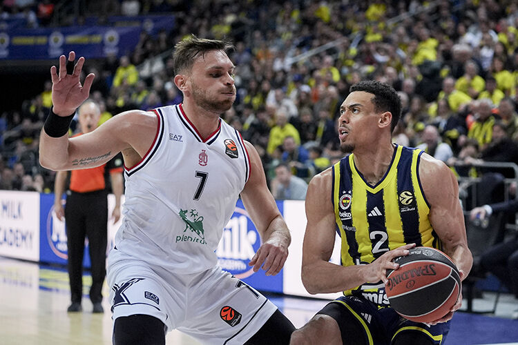 Milano Engelini Aşan Fenerbahçe Beko Galibiyete Uzandı (3)