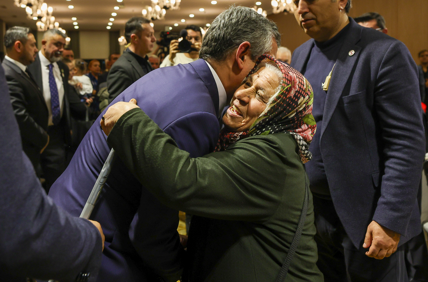 Özel Şehit Aileleri Ve Gazilerle Bir Araya Geldi Sorunları Çözmek Için Şeref Sözü Verdi (5)