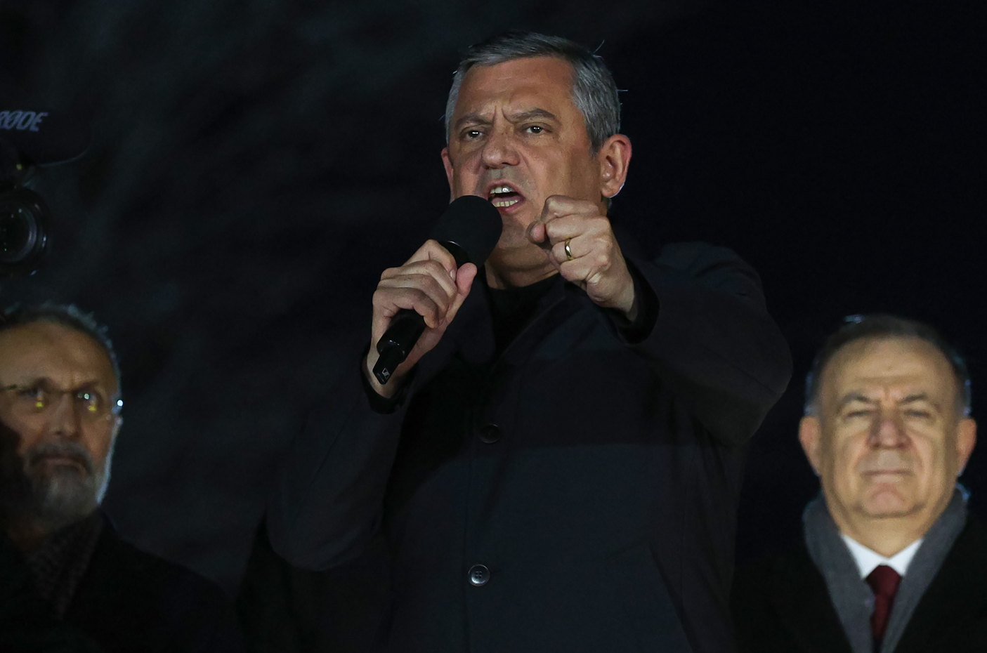 Özel Ve Mi̇ti̇ng (6)