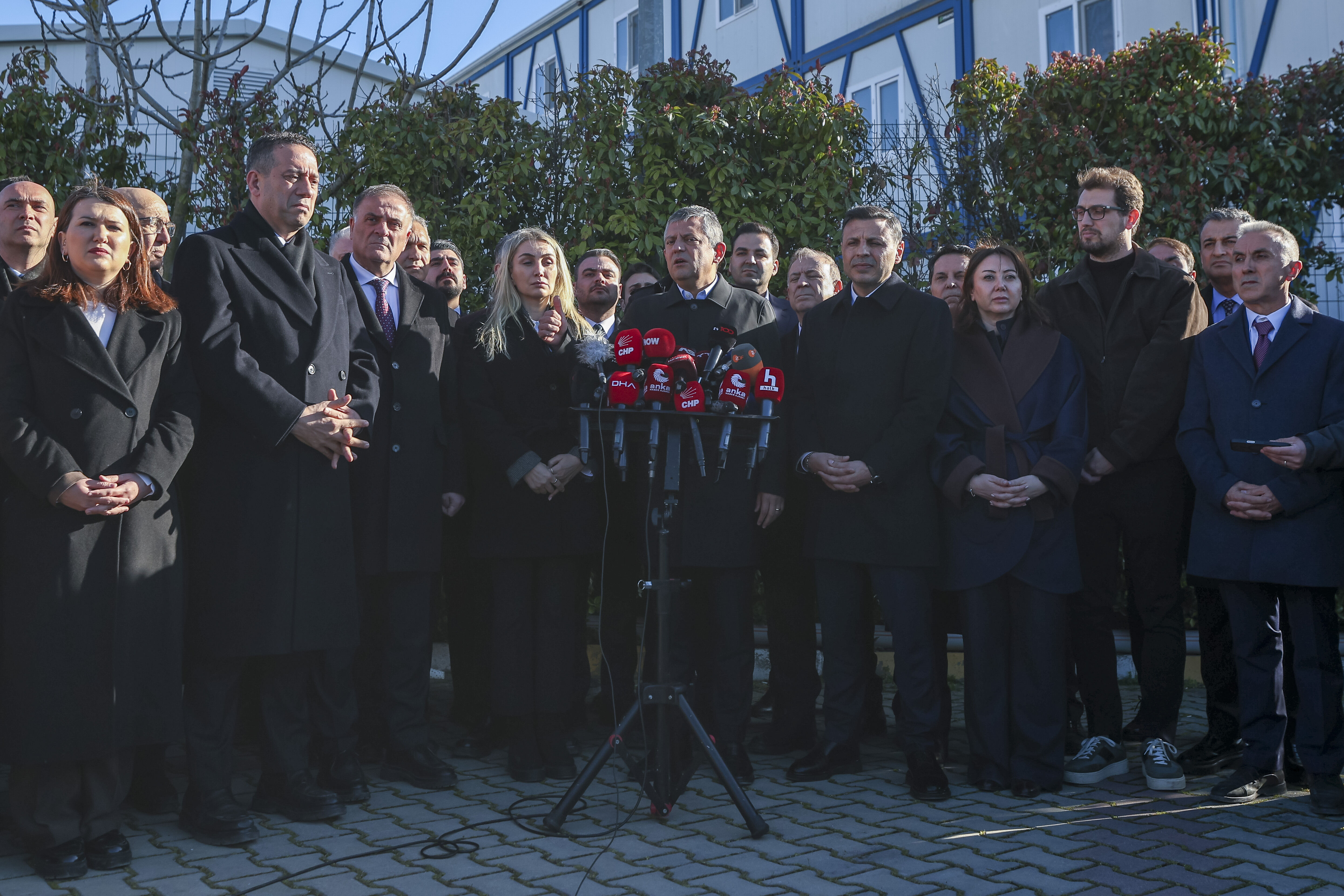 Özgür Özel Mahkeme Heyeti Adaleti Sağlıyor'muş' Gibi Bile Yapamadı2