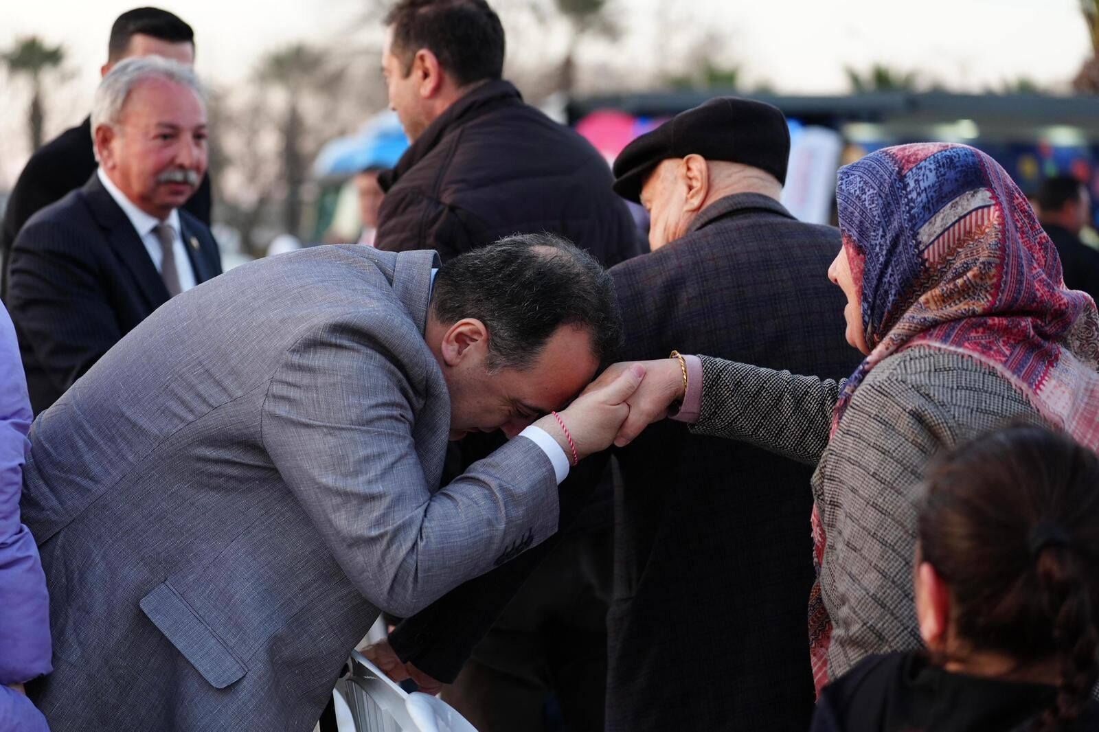Salihli’de Iftara Yüzlerce Vatandaş Katıldı Başkan Dutlulu Dayanışmayı Büyütme Mesajı Verdi (2)