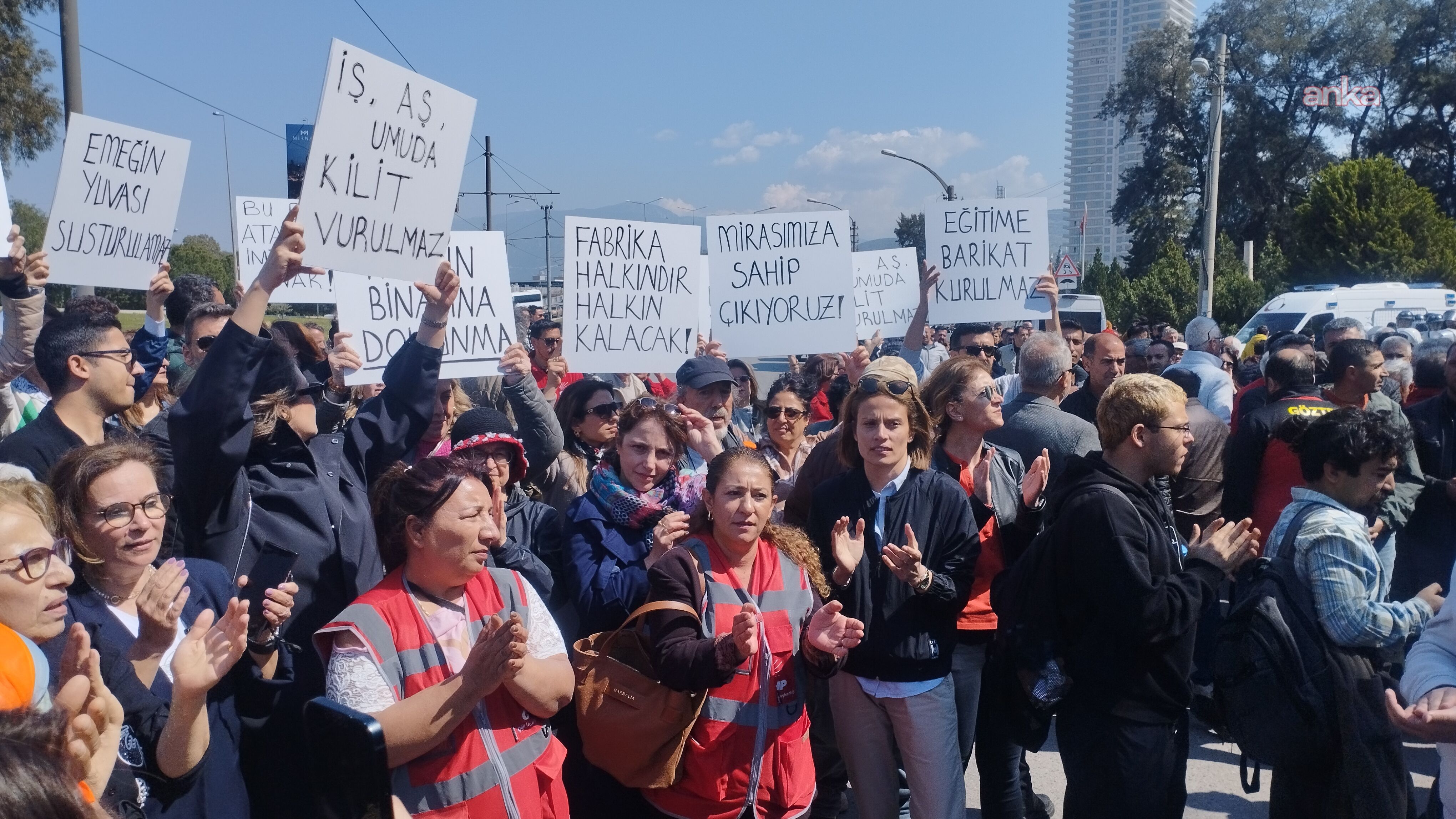 650Eca46 459F 42F9 B828 31Ef5Ff651Bf W