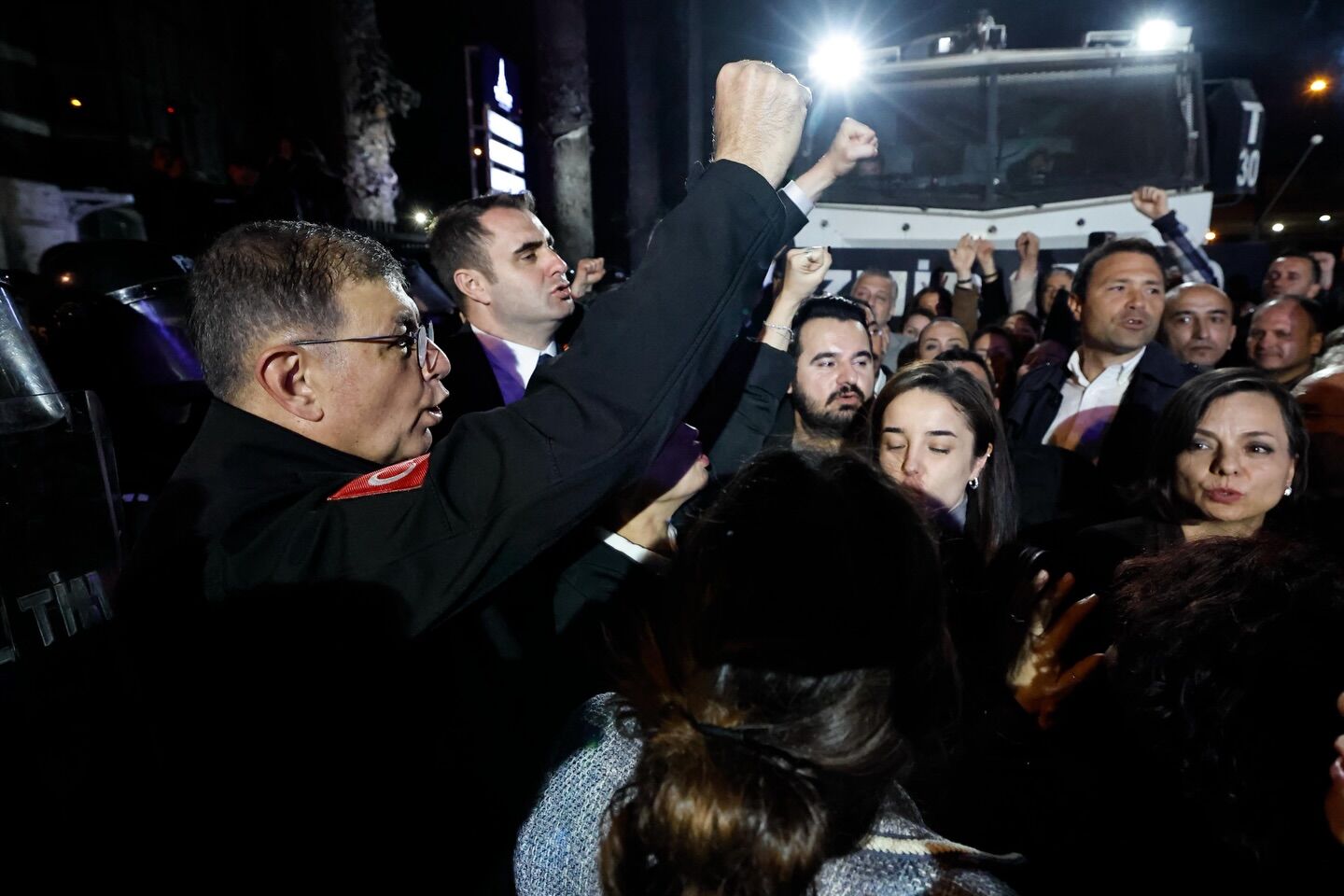 661724712 18288169549303491 1151138584888727286 N