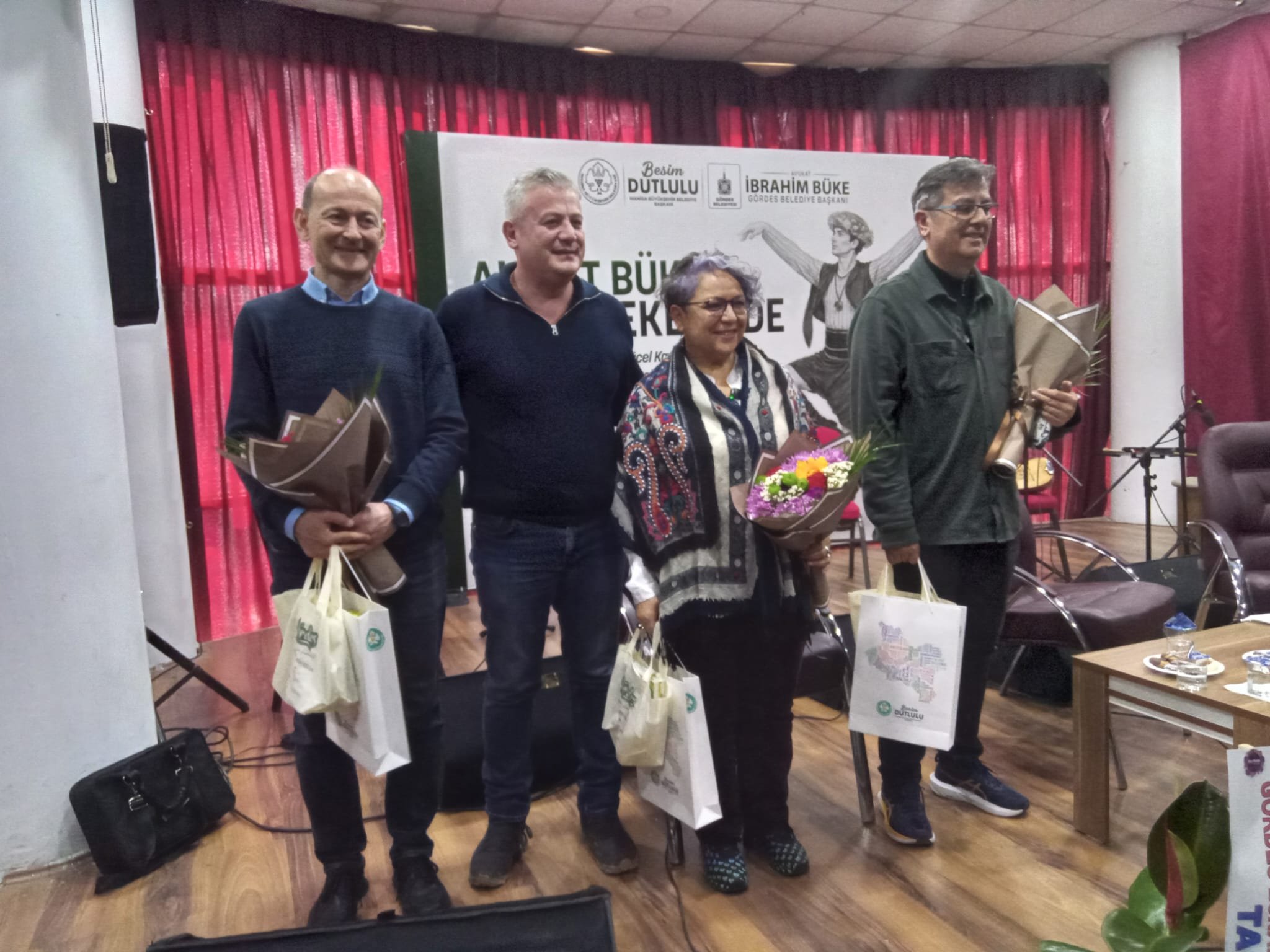 Ahmet Büke okurlarıyla buluştu: Yazma maceram bu topraklarda başladı!