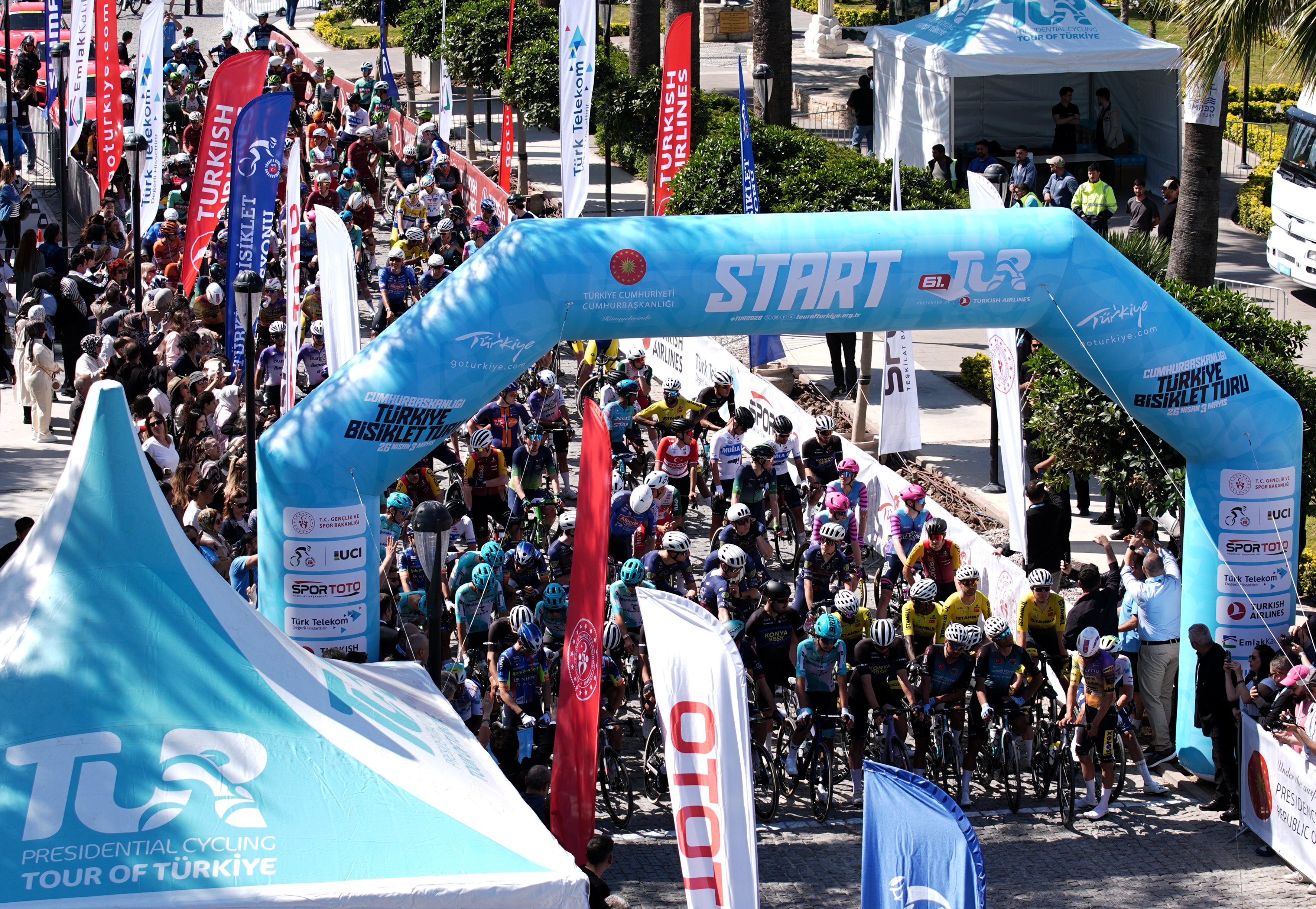 A A 20260426 41214106 41214104 61 C U M H U R B A S K A N L I G I T U R K I Y E B I S I K L E T T U R U