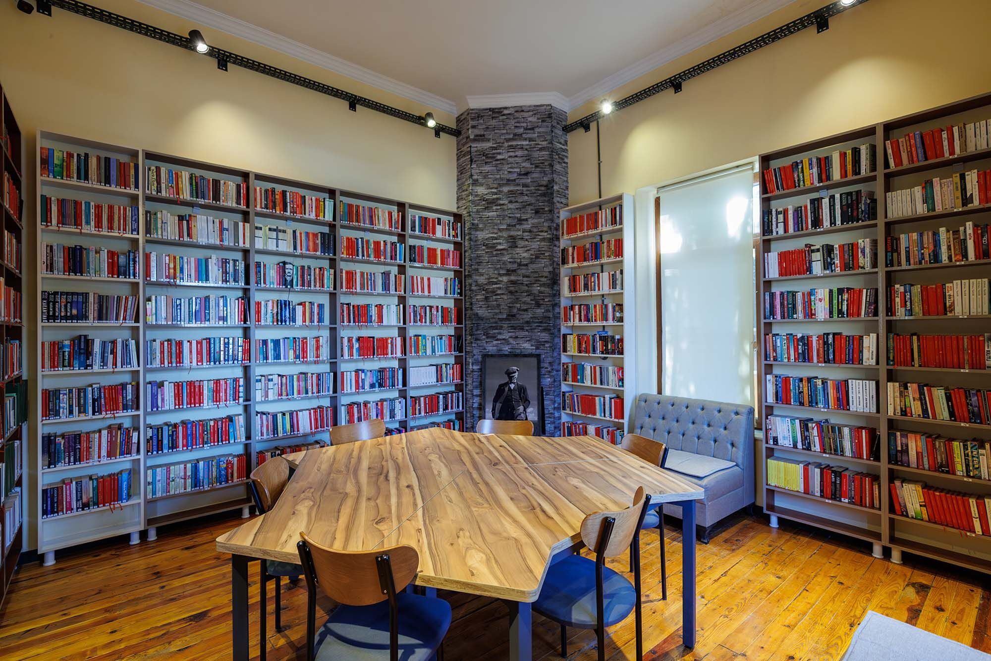 Buca’da Cumhuriyet Kütüphanesi kapılarını açıyor: Atatürk Kitaplığı bulunuyor