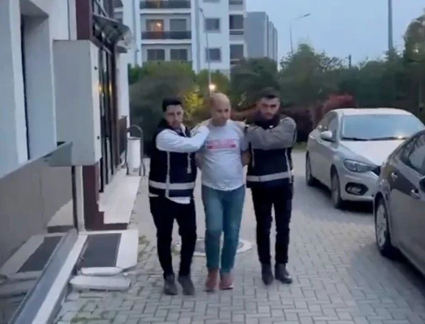 Gülistan'ın hastane kayıtlarının silindiği ortaya çıkmıştı: Dönemin başhekimi Çağdaş Özdemir gözaltına alındı - İz Gazete - İzmir Haberleri - Son Dakika Haberler