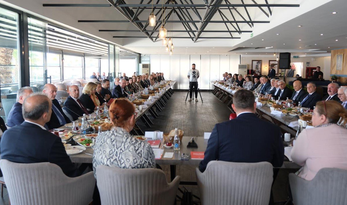 Chp İzmir'in Iş Dünyası Aktörlerini Ağırladı (3)