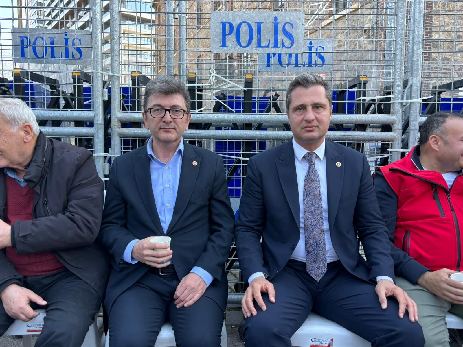 Deniz Yücel Meslek Fabrikası Önünde Bu Tamamen Hukuk Dışı Bir Süreç (3)