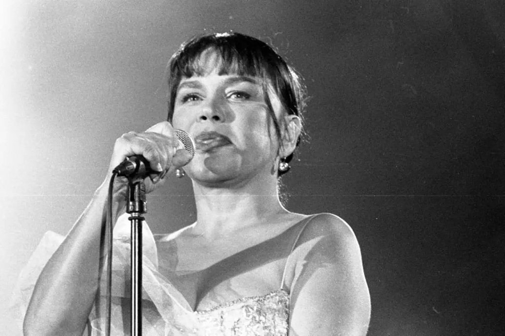 Sezen Aksu'dan Milli Takım'a özel şarkı