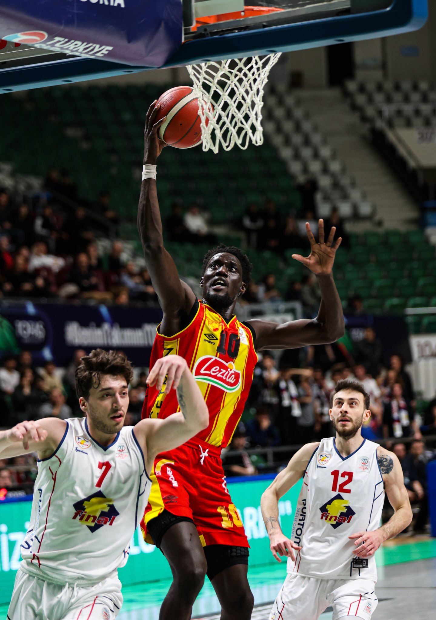 Göztepe Basket (1)