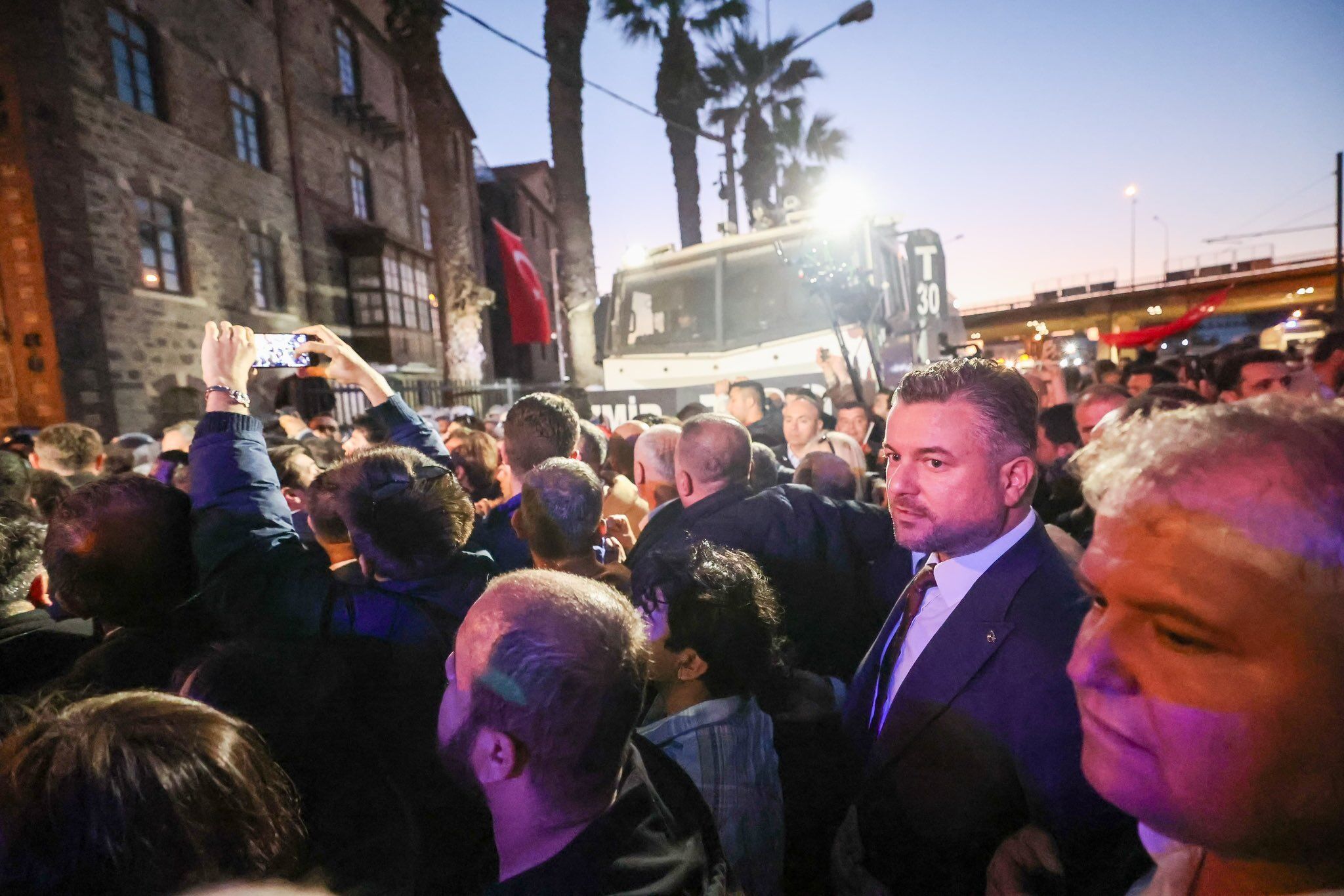 H F P U4 B5 X U A Aqk2 D