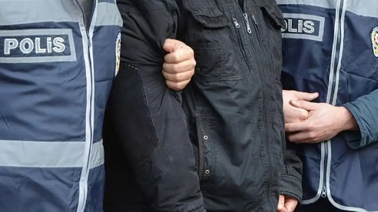 Bayğarlar'a İzmir dahil 8 ilde operasyon: 287 kişi gözaltına alındı