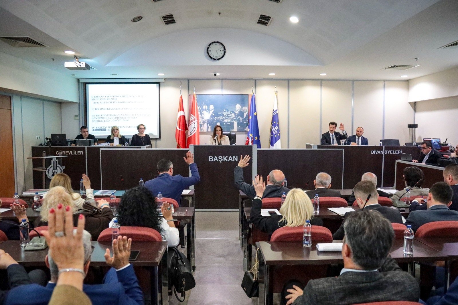 Karşıyaka Meclis Toplantısı