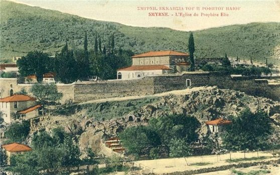 İzmir’de gizli kalan tarih: Bu kilise neden çürümeye terk edildi?-1