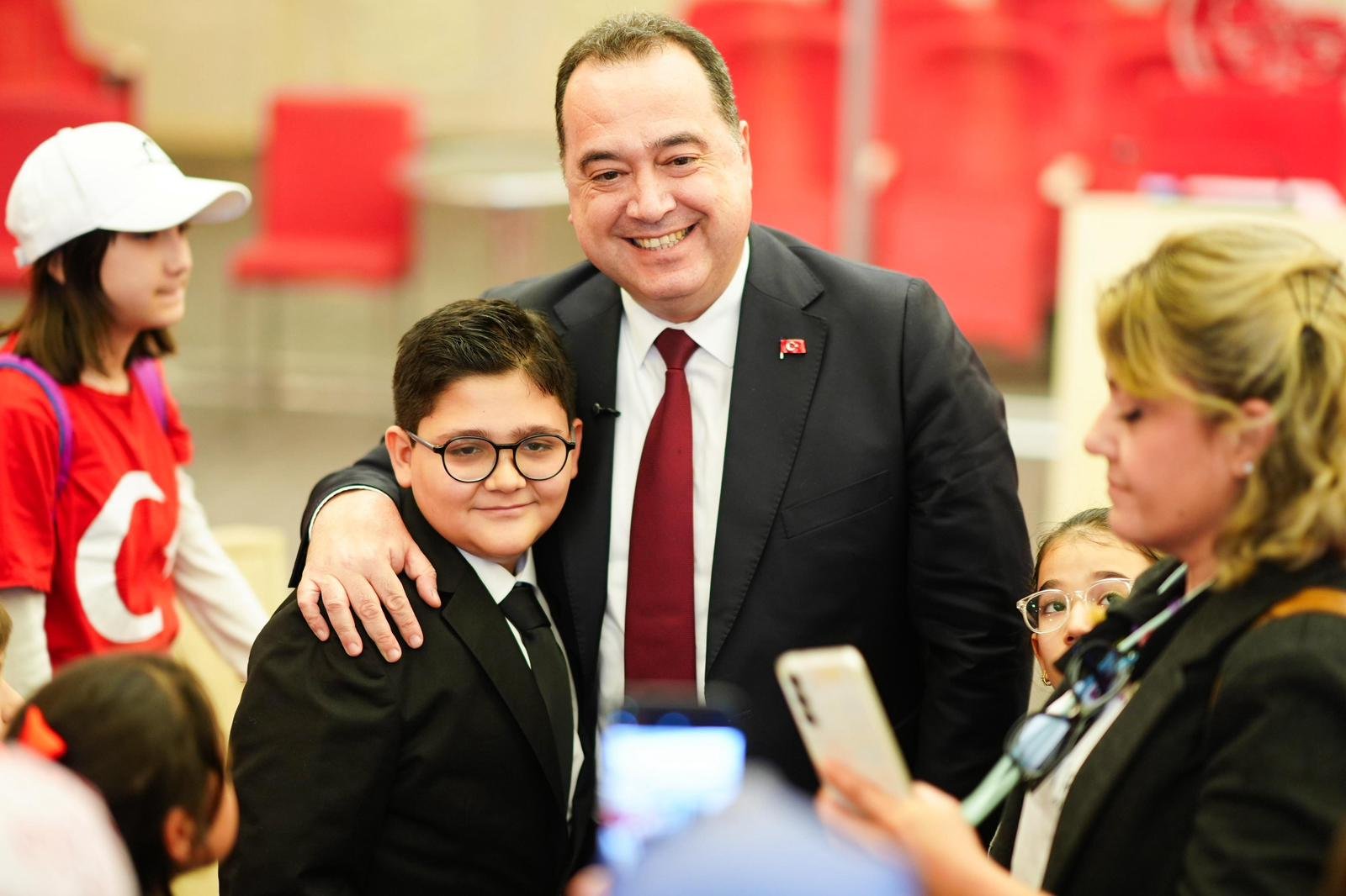 Manisa’da Tarihi Gün Çocuk Meclisi İlk Kez Toplandı (16)