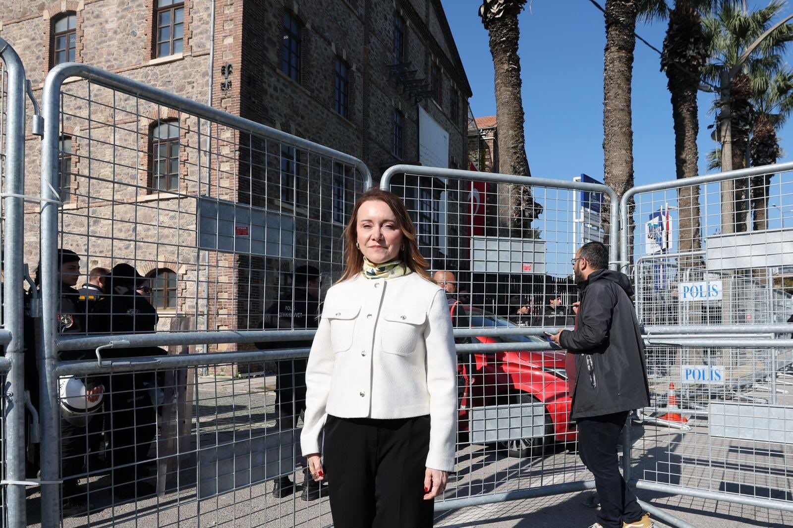 Meslek Fabrikası operasyonununa ilçe belediye başkanlarından tepki!