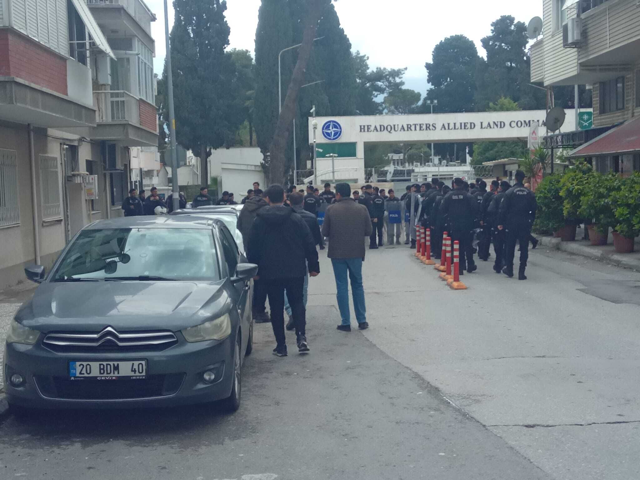 İzmir’de NATO protestosu: ‘Katil NATO defol!’ sloganları-1