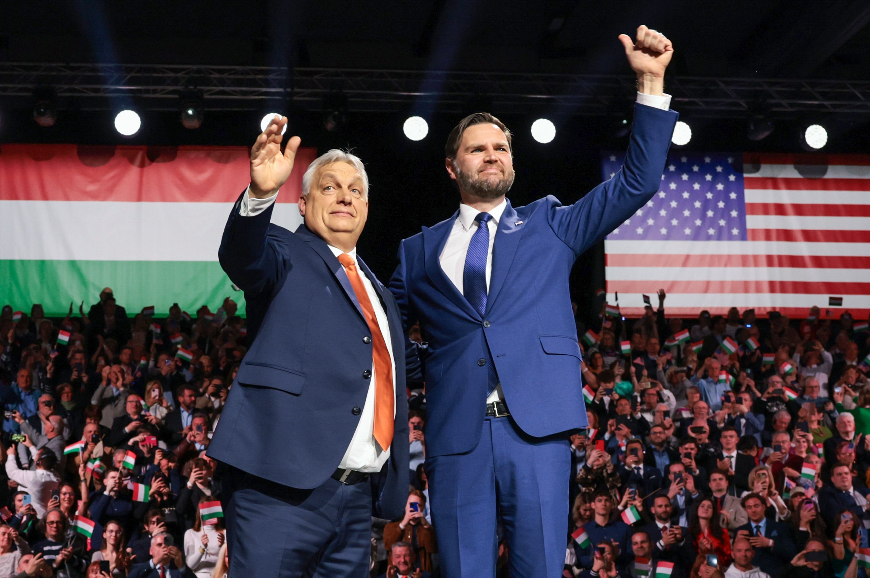 Macaristan seçimleri: 16 yıllık Orban iktidarı zor sınavda!