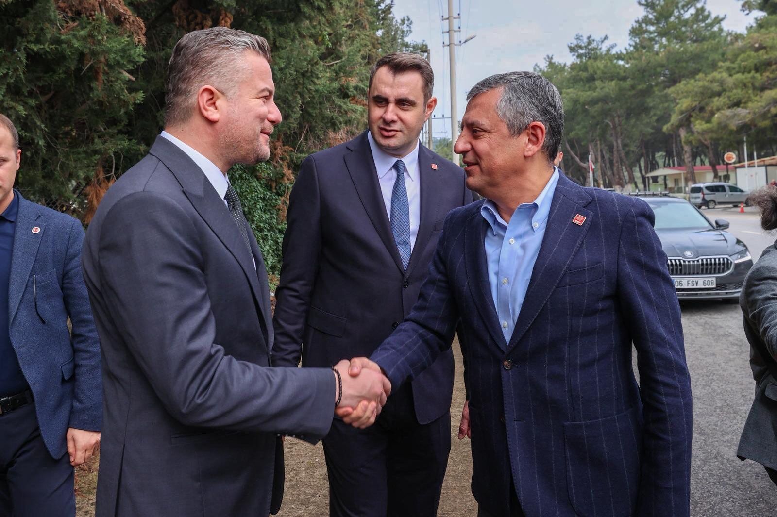 Özgür Özel’den Soyer Ve Aslanoğlu’na Sürpriz Ziyaret (2)