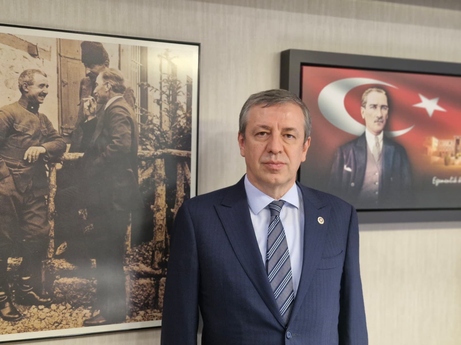 CHP’li Türeli’den AKP’Ye geçen Tugay’a sert tepki: İzmirlilerin iradesini götüremez!